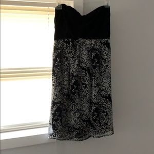 Strapless express dress